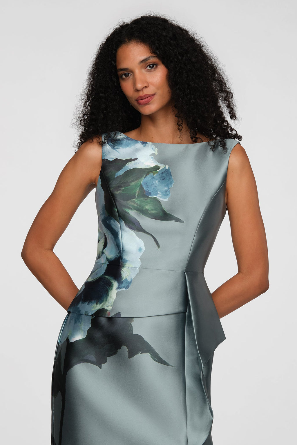 Luciana Gown 55113233
