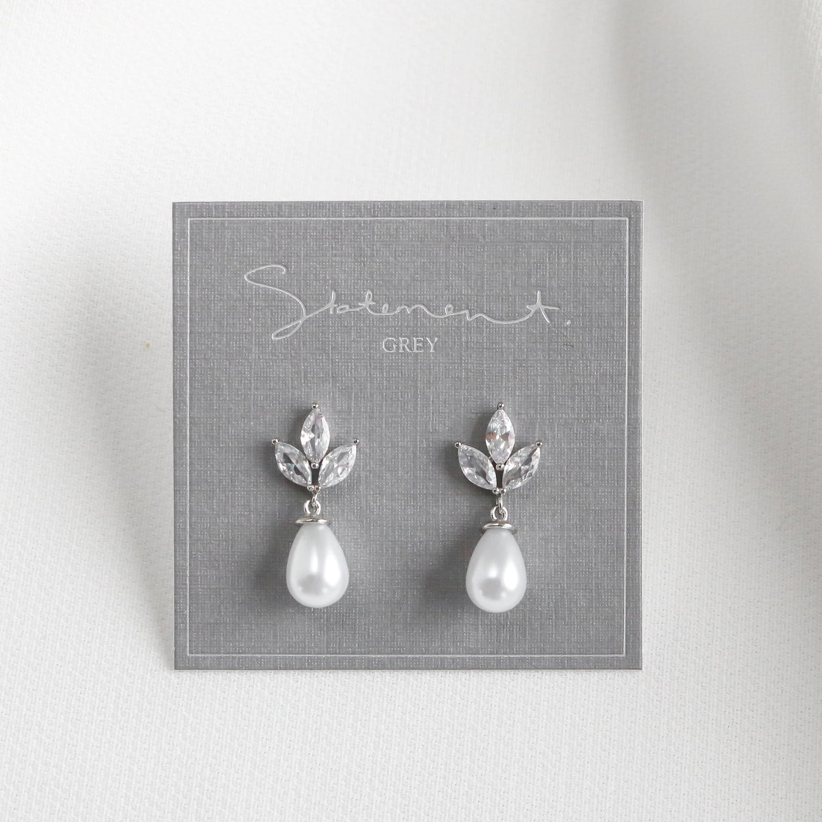 Aria Pearl Earrings