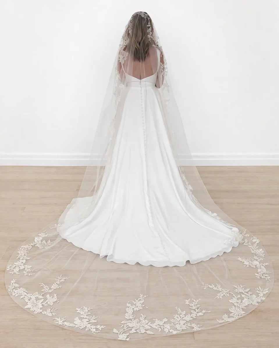Lace Appliqué Edge Cathedral Veil